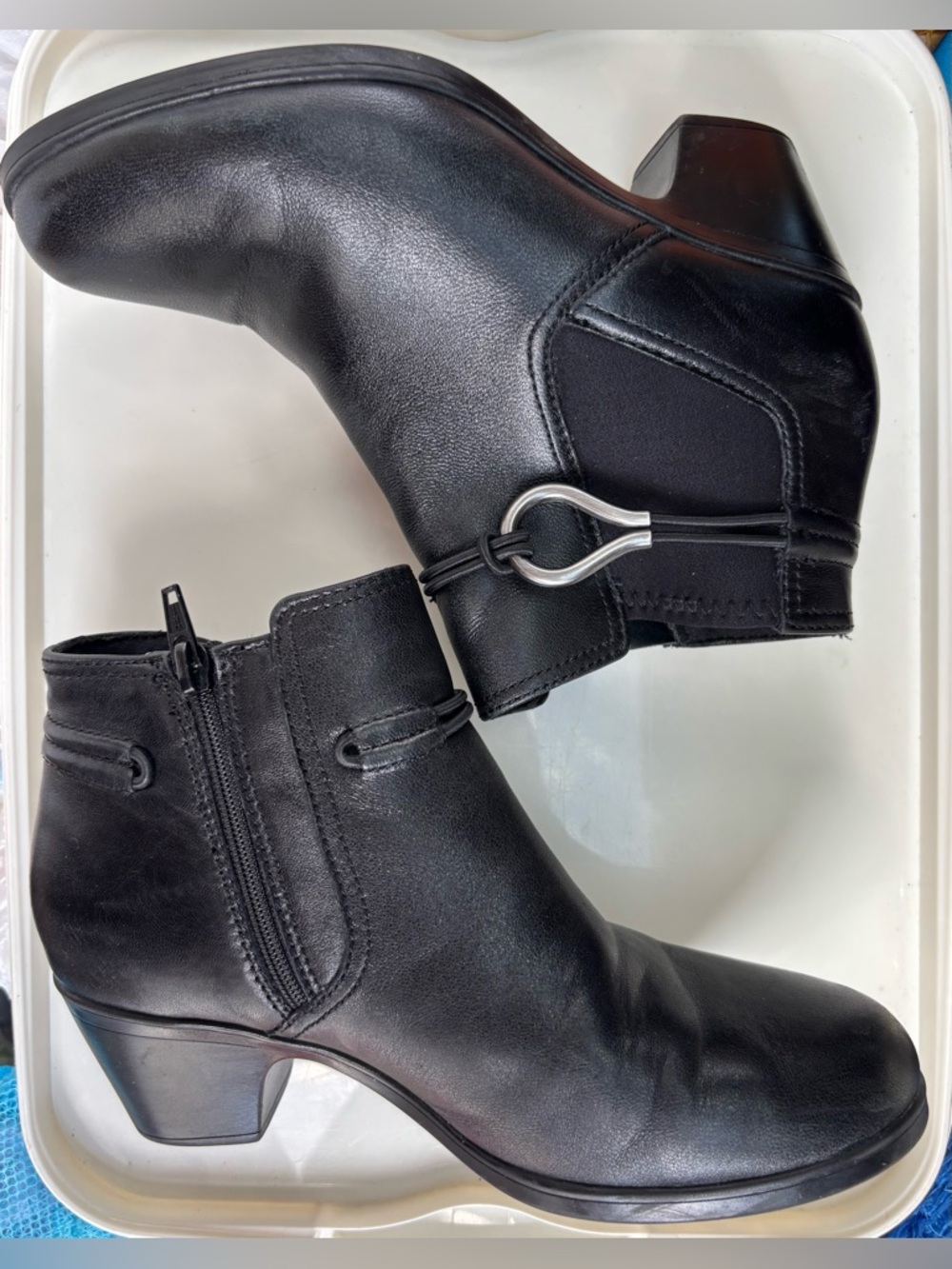 Women's Clarks, Emily 2 Kaylie Boots 26174079 Black Leather Size 5 M EUC